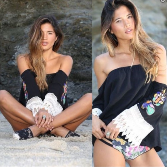 Vava by Joy Han Tops - VAVA BY JOY HAN OFF SHOULDER TOP